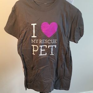I love my rescue pet” T-shirt